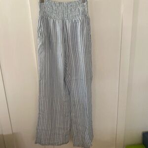 Billabong lite cotton pants.  Never worn.